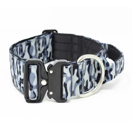 Digital camouflage dog collar