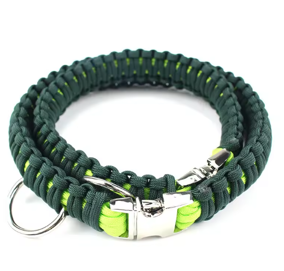 Thick paracord dog collar