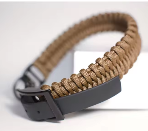 Cobra paracord dog collar