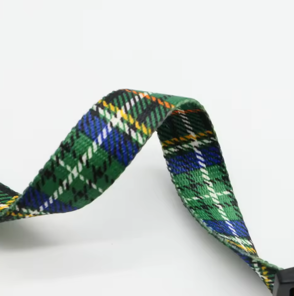 Tartan tree collar